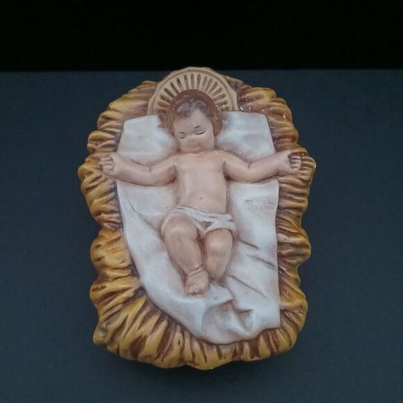 Baby Jesus in Cradle 5"Nativity Manger Resin Figurine Holiday Decor Vintage 1984 - Picture 1 of 10
